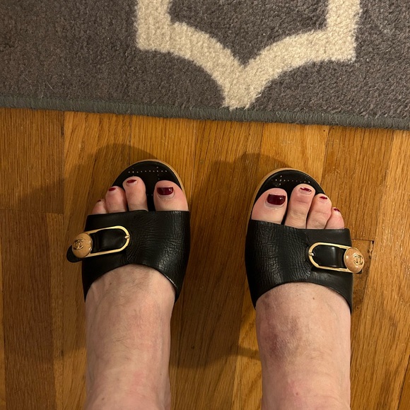 Chanel slides - Picture 8 of 8